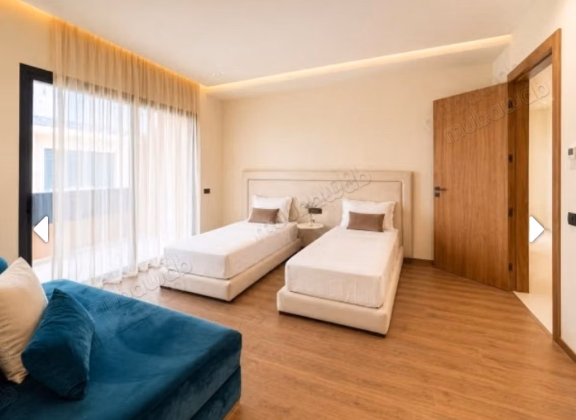 Magnifique villa à louer à Route de Tahanaout. 
5 chambres