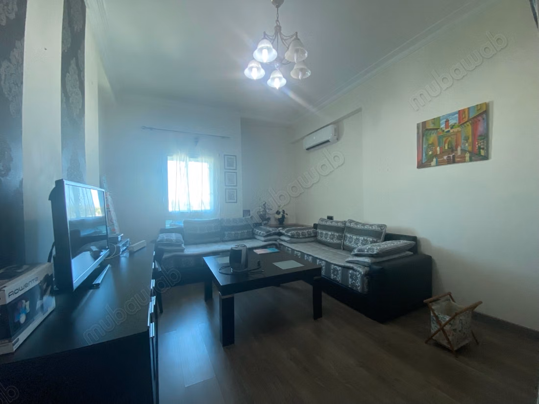 Alquiler de un apartamento en el centro de la ciudad de Fez. Superficie 175 m². Ascensor y plazas de aparcamiento