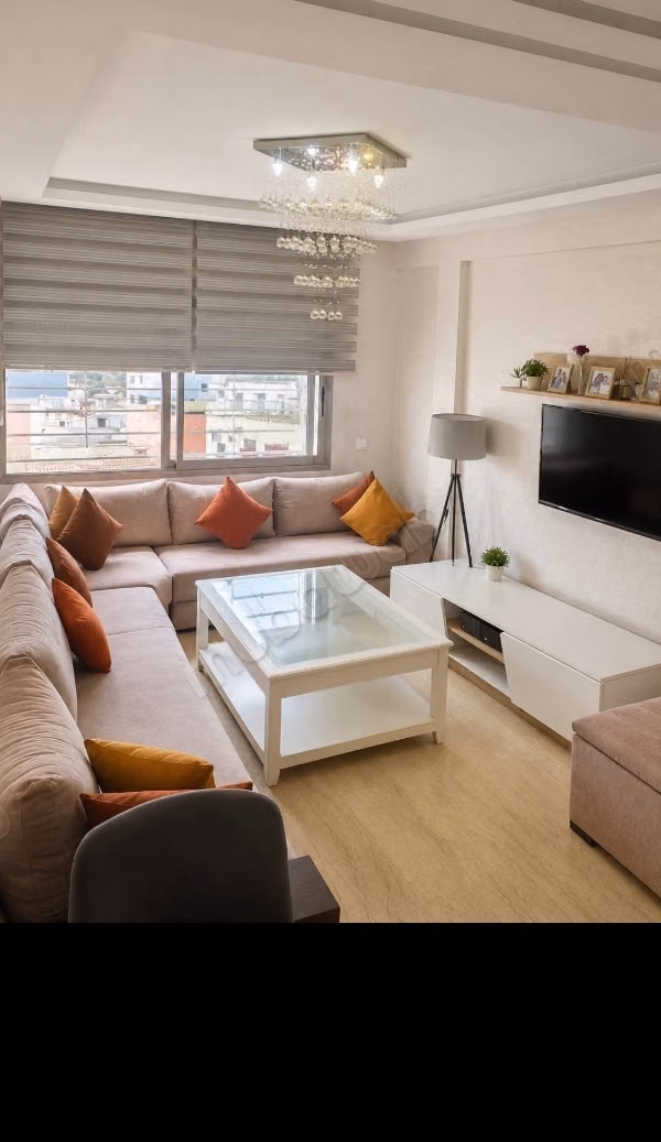 Superbe appartement à louer à Aïn Sebaâ. 2 chambres agréables. Ascenseur
