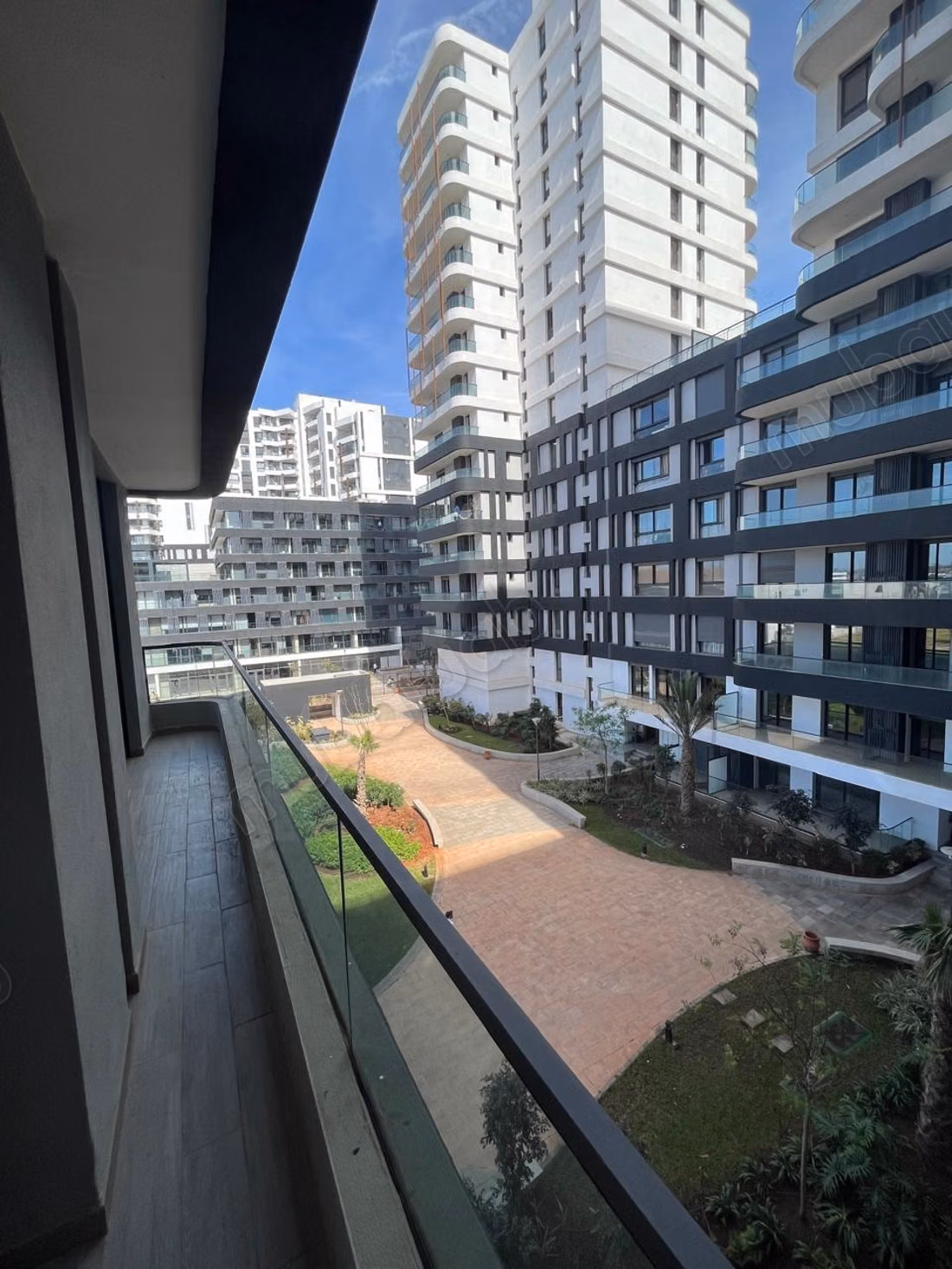 Apartment for rent in Casablanca Finance City. Area of 120 m². With elevator and terrace