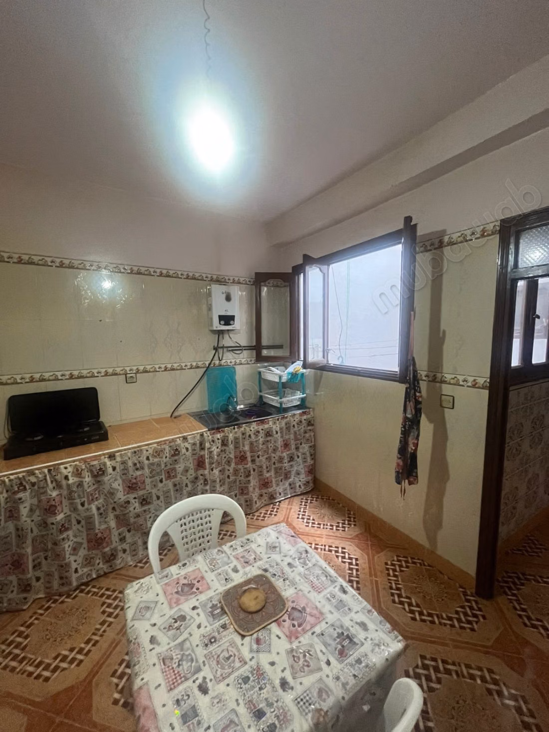 Appartement familial meublé a louer 
al hoceima