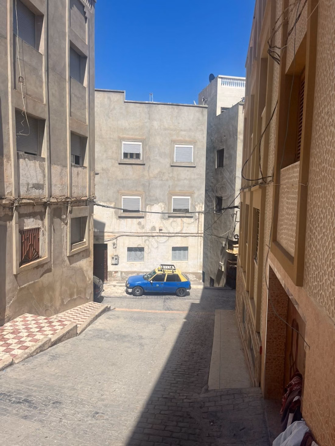 Appartement familial meublé a louer 
al hoceima