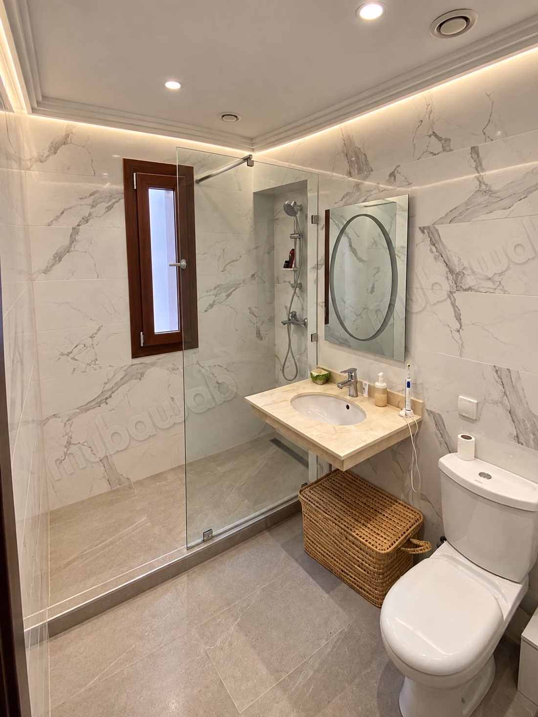 2-Bedroom Apartment with communal Swimming Pool