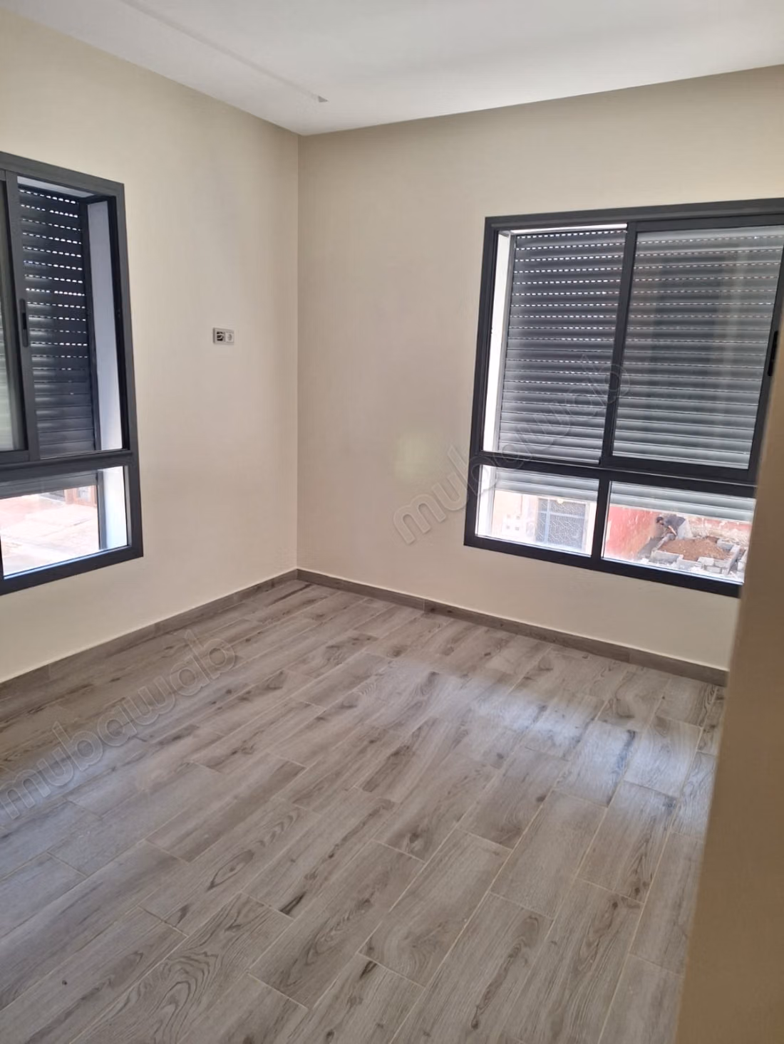 Stunning apartment for rent in Wifak. 3 pleasant bedrooms. Terrace