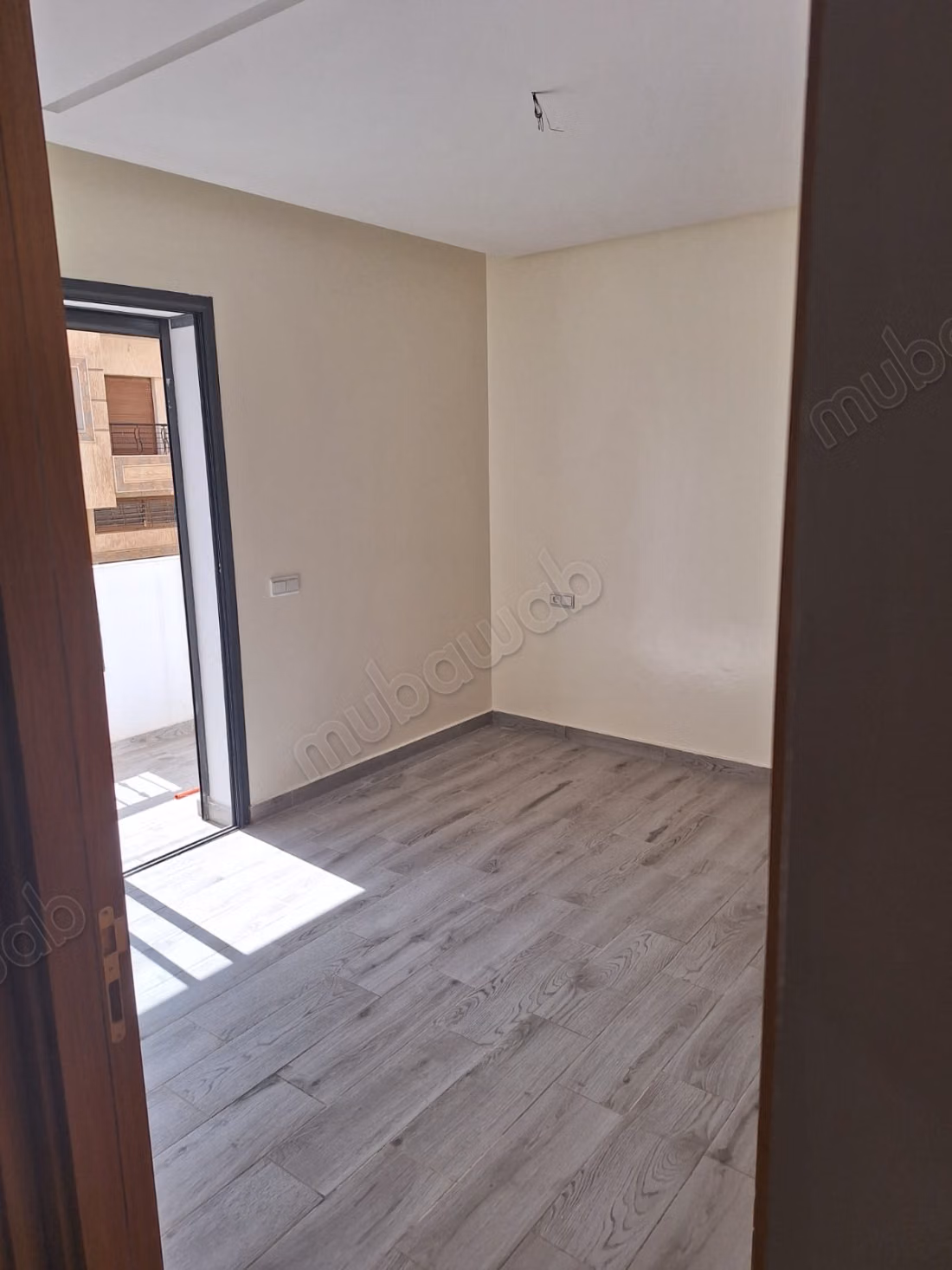 Stunning apartment for rent in Wifak. 3 pleasant bedrooms. Terrace