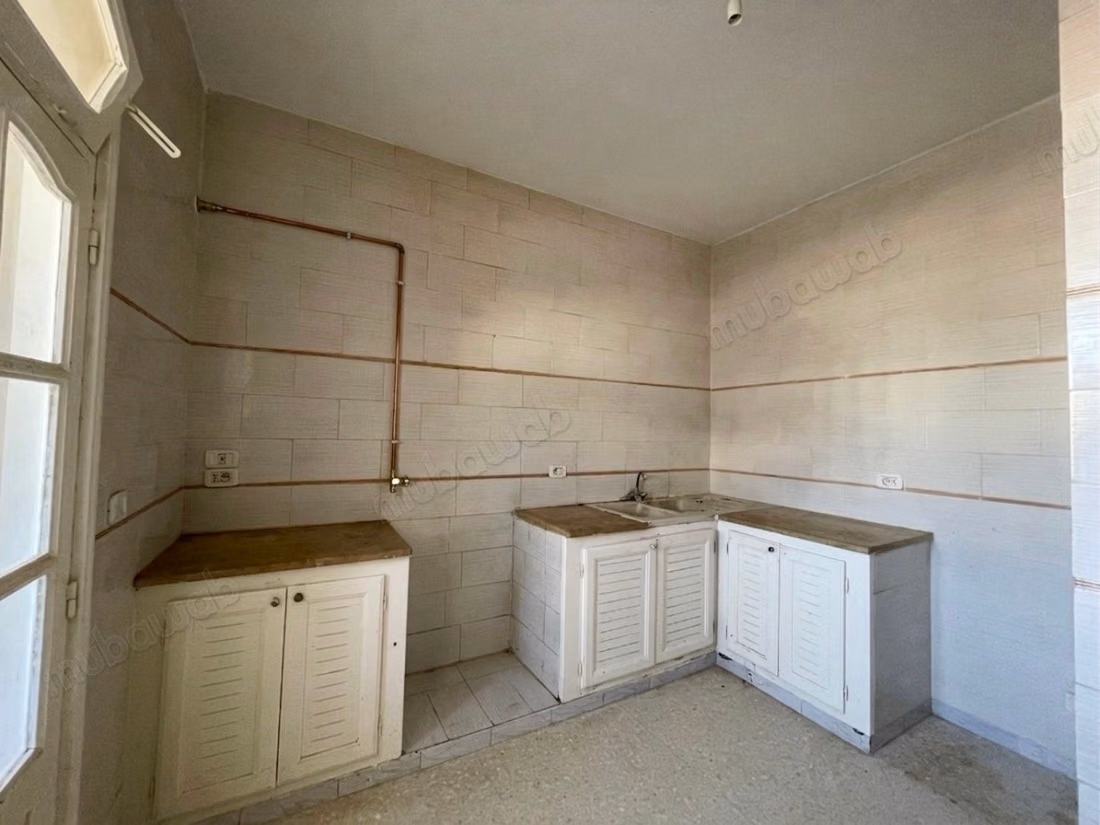 Maison 180m² à La Soukra – RDC 
étage
