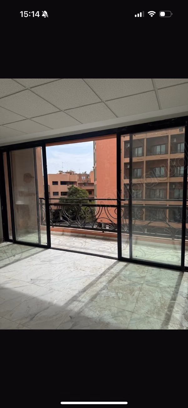 Plateau Bureau neuf 64 m² à Louer à Guéliz