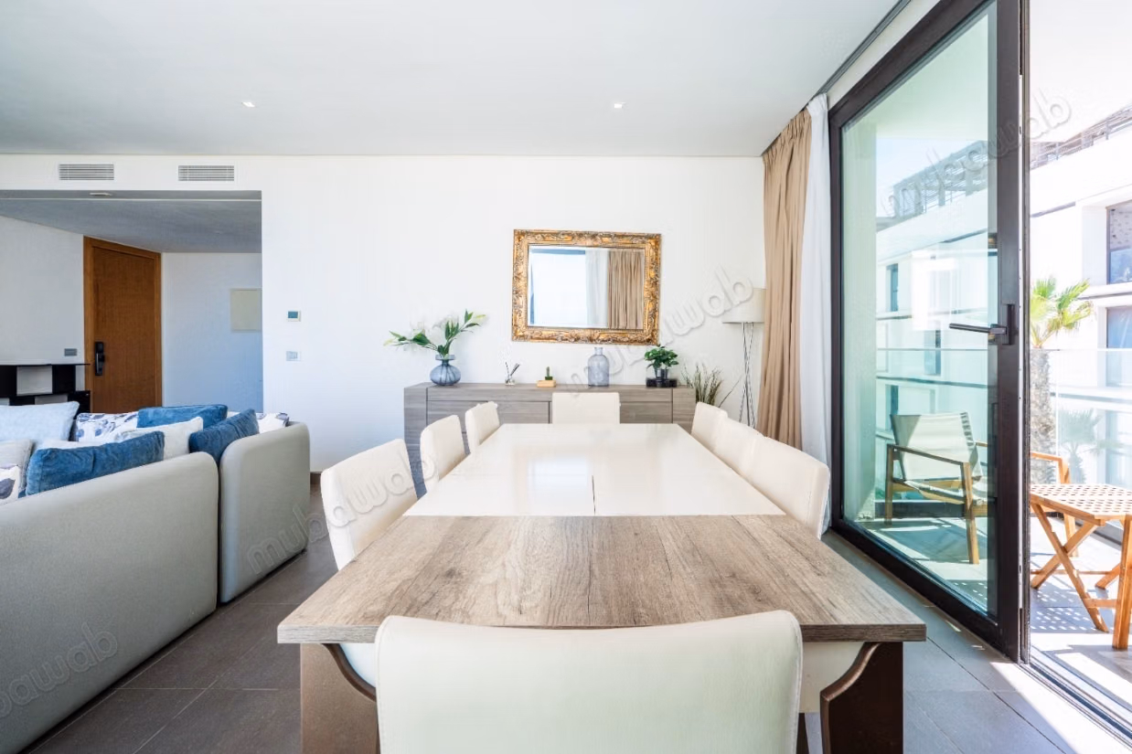 Furnished two-bedroom apartment for rent in Ain Diab with sea view
