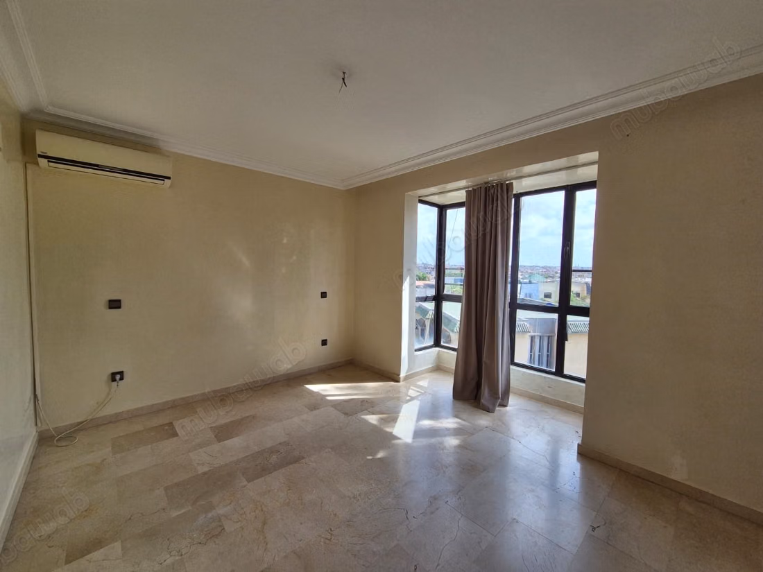 Spacious, beautiful terrace