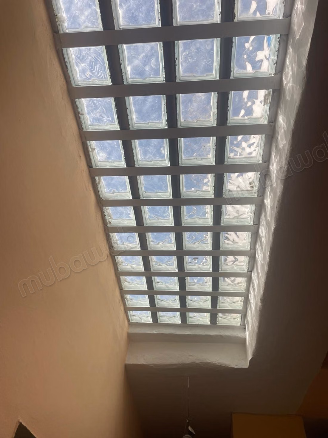 PENSION à vendre à Médina. 8 belles chambres. Vue mer IL A DEUX FASSAD PAPIER C'EST MELIKIYA