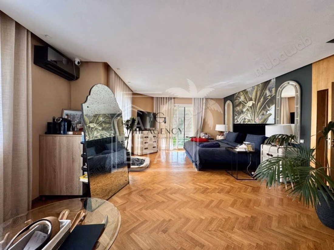 Aïn Diab – Uitzonderlijke Villa te Koop