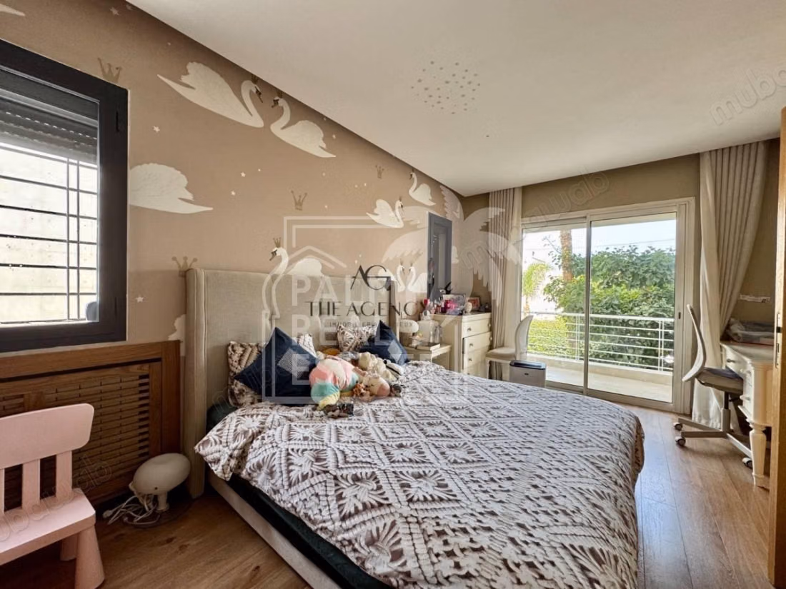 Aïn Diab – Uitzonderlijke Villa te Koop