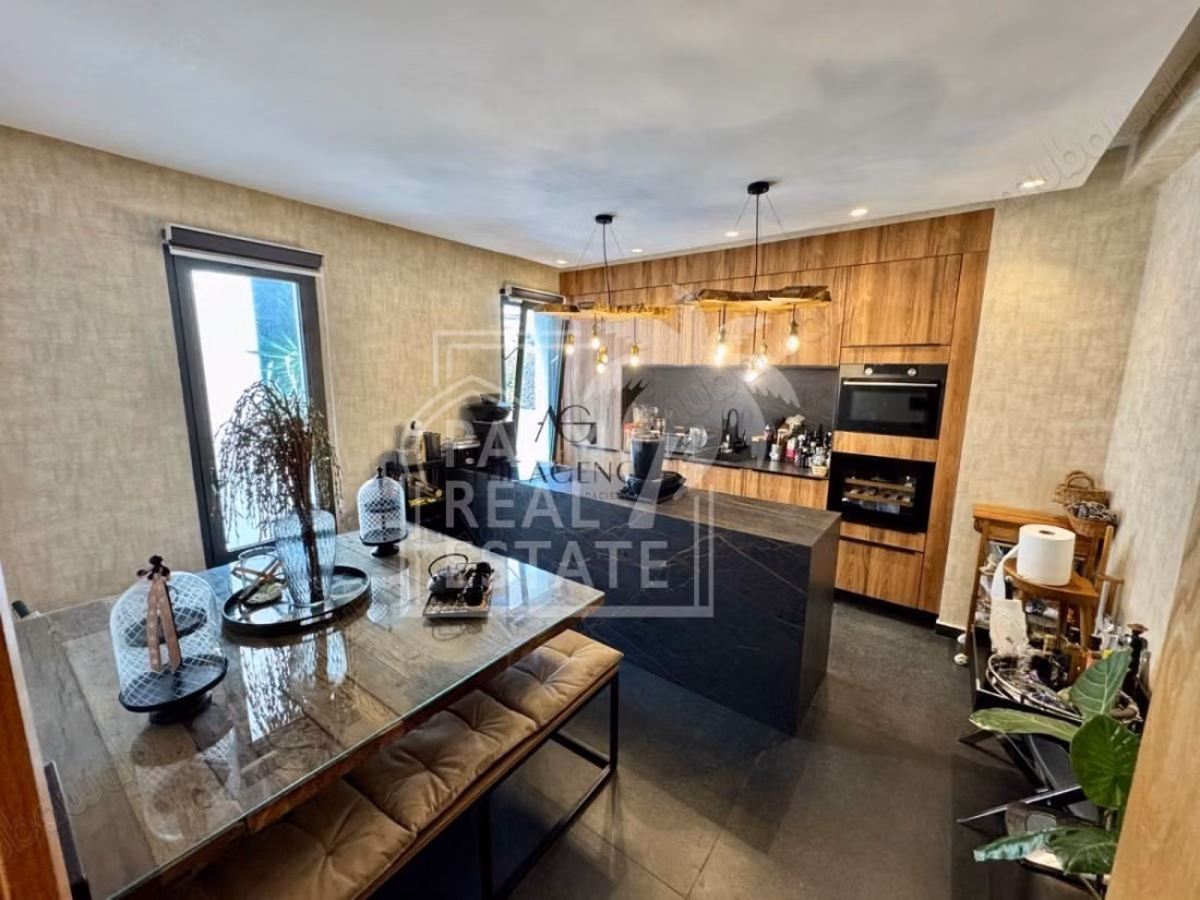Aïn Diab – Uitzonderlijke Villa te Koop