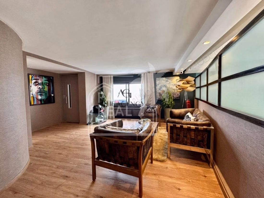 Aïn Diab – Uitzonderlijke Villa te Koop