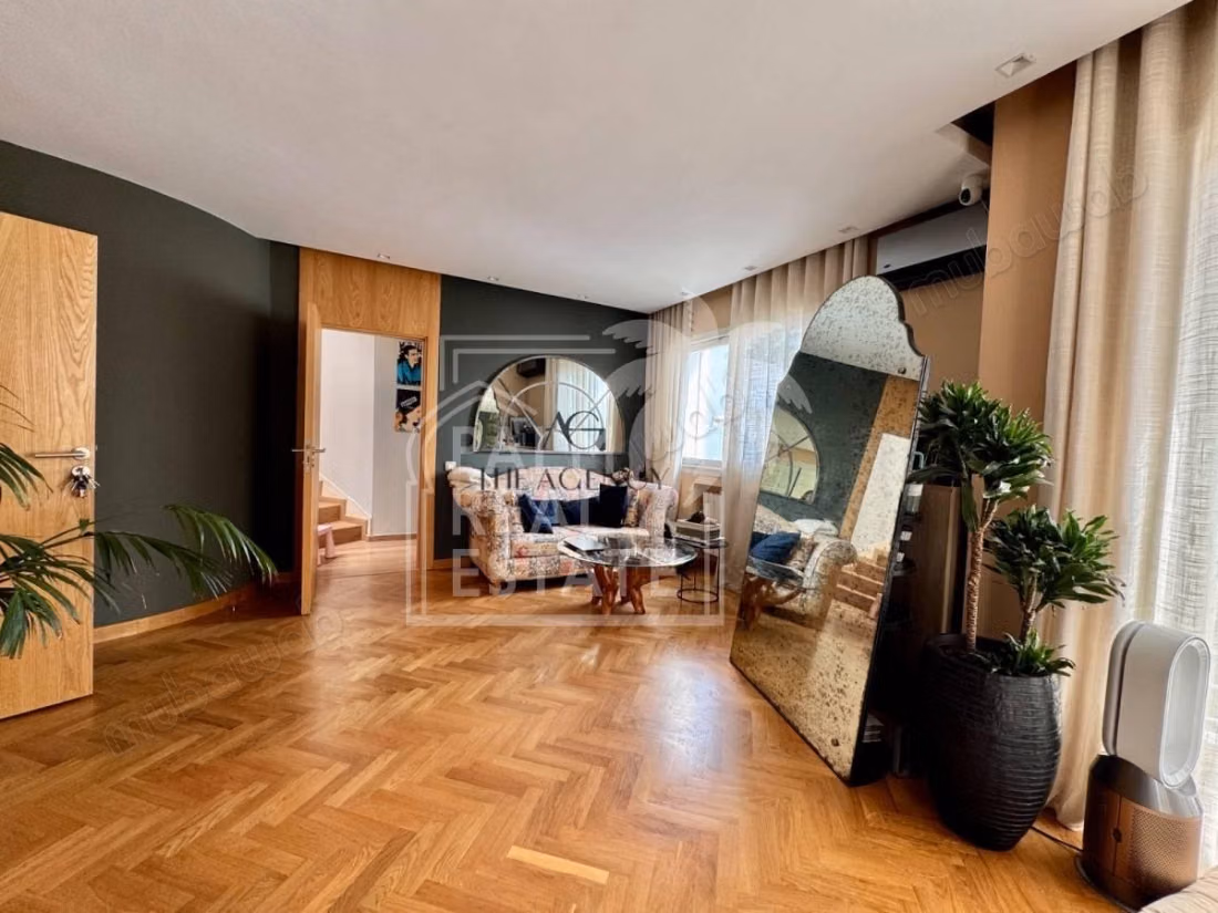 Aïn Diab – Uitzonderlijke Villa te Koop