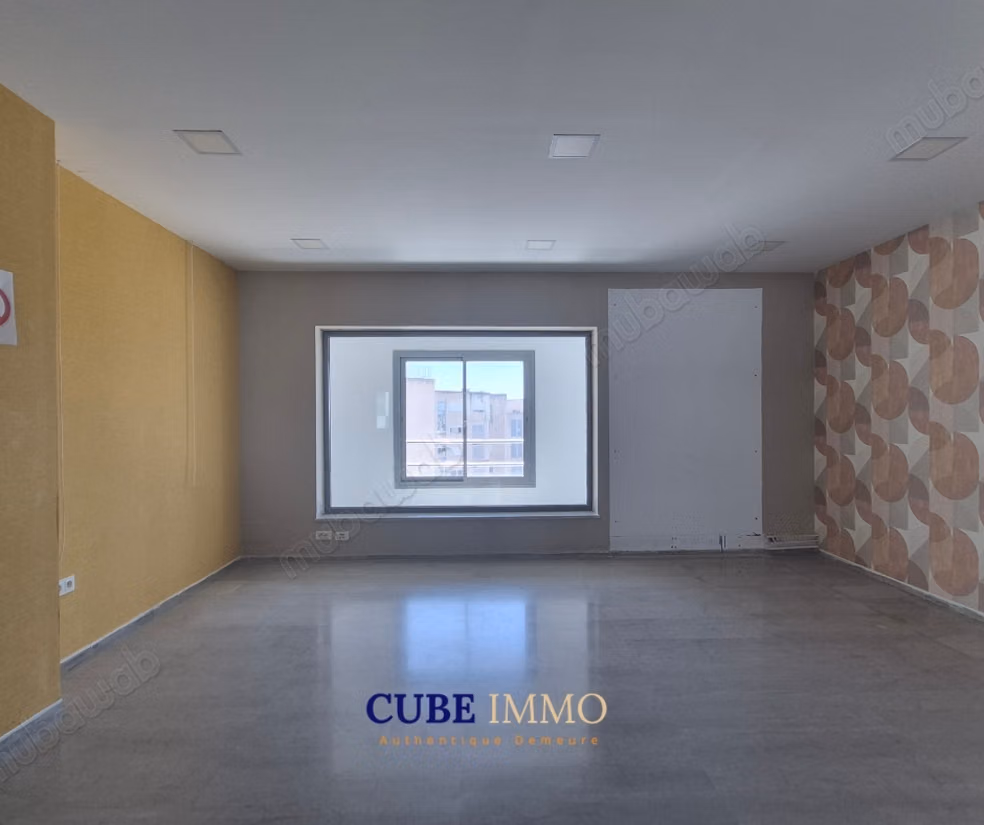 For rent - Spacious office with 8 rooms