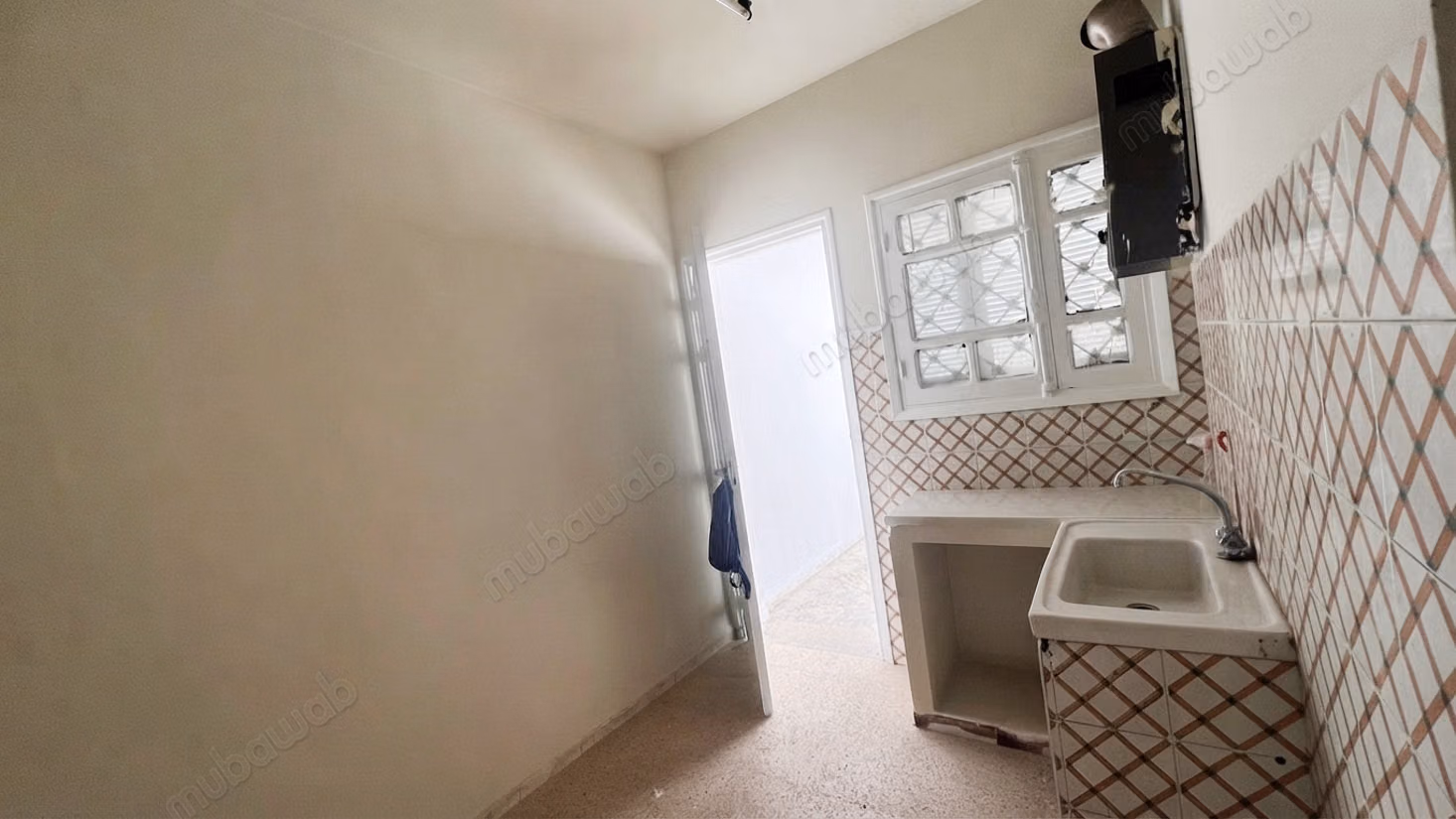 Semi-detached house for sale