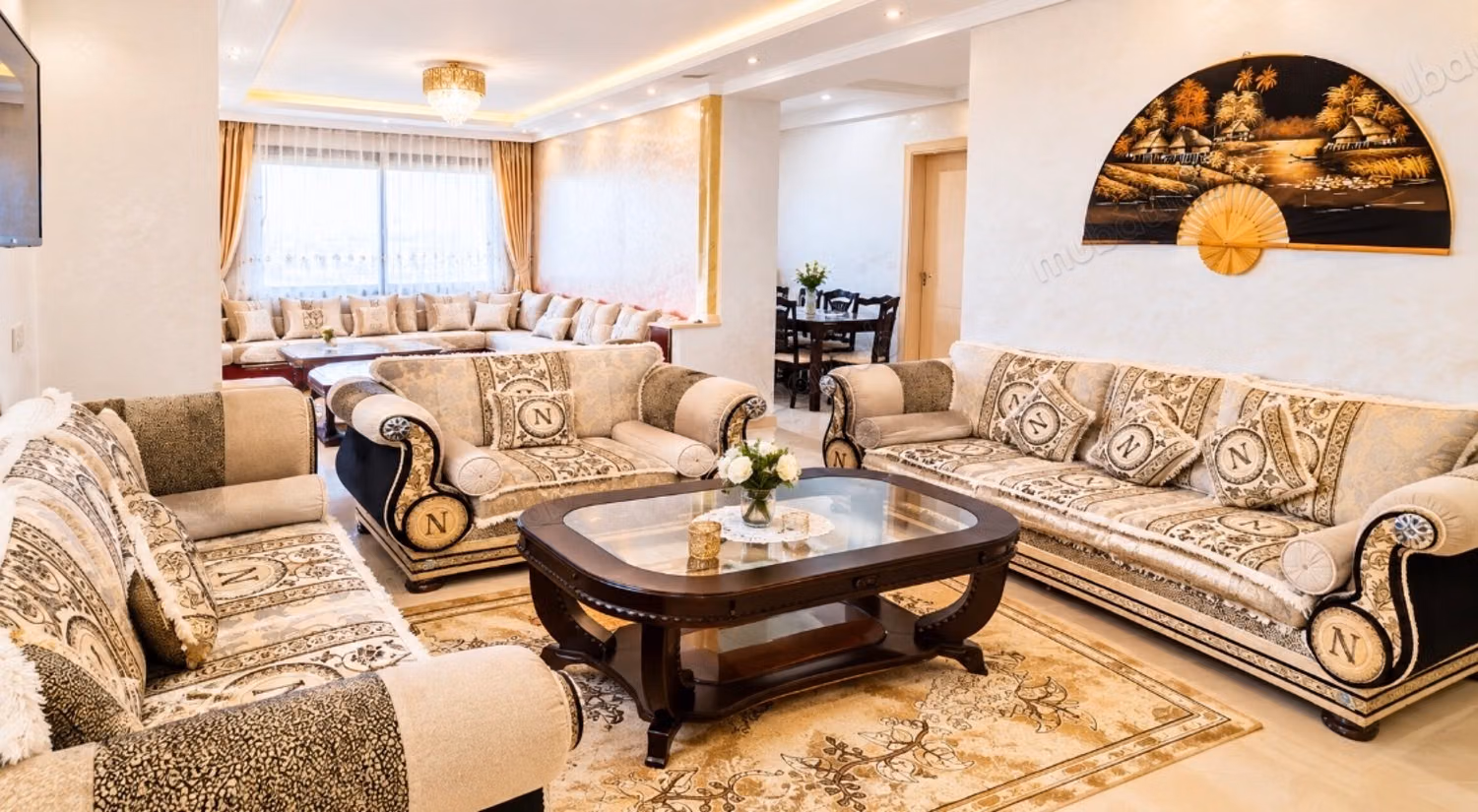 Appartment te koop in Mers Sultan. Oppervlakte van 120 m². Gemeubileerd