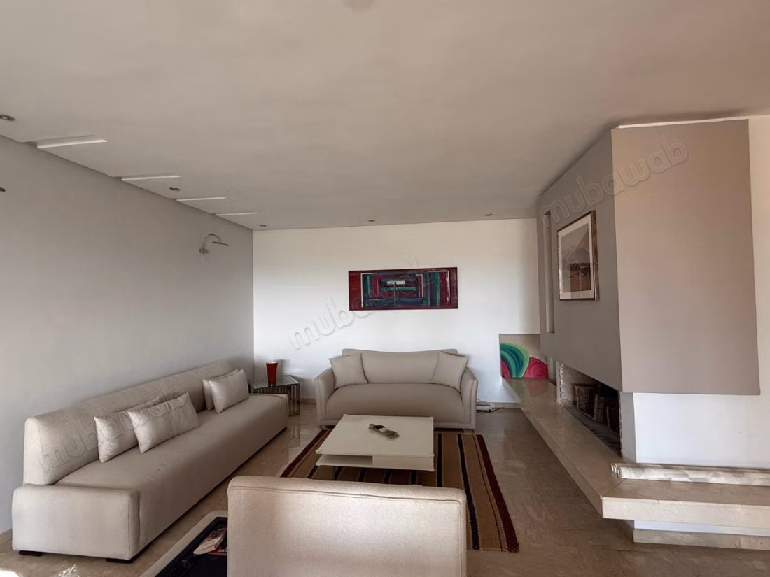 Very nice apartment for rent in Ain Diab. 4 large rooms. Furnished