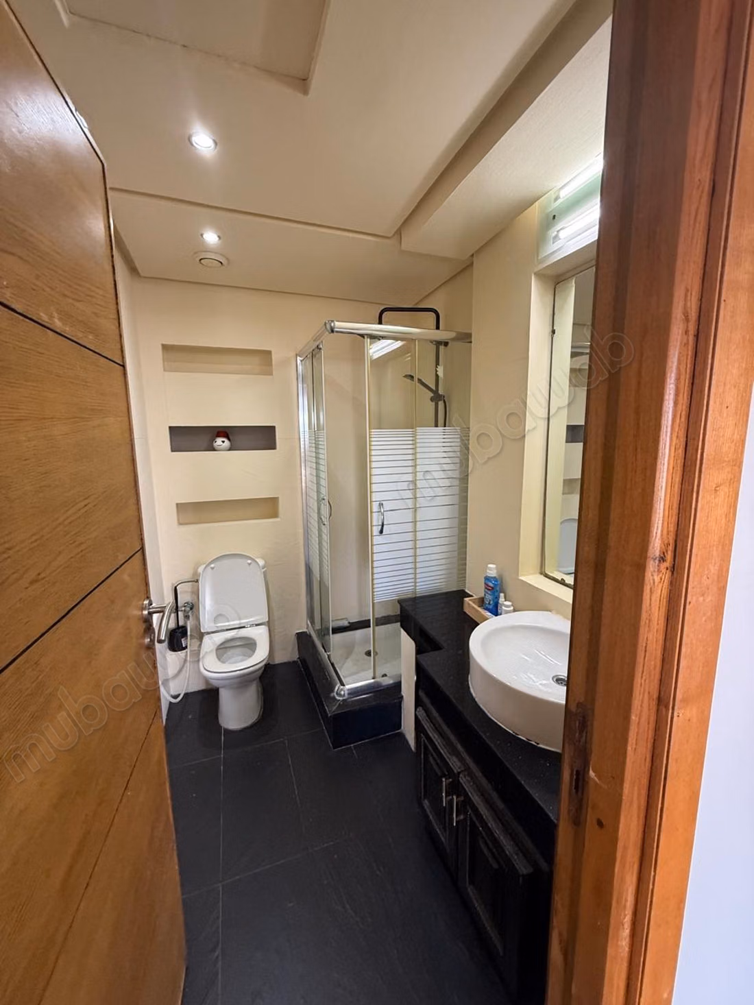 Very nice apartment for rent in Ain Diab. 4 large rooms. Furnished