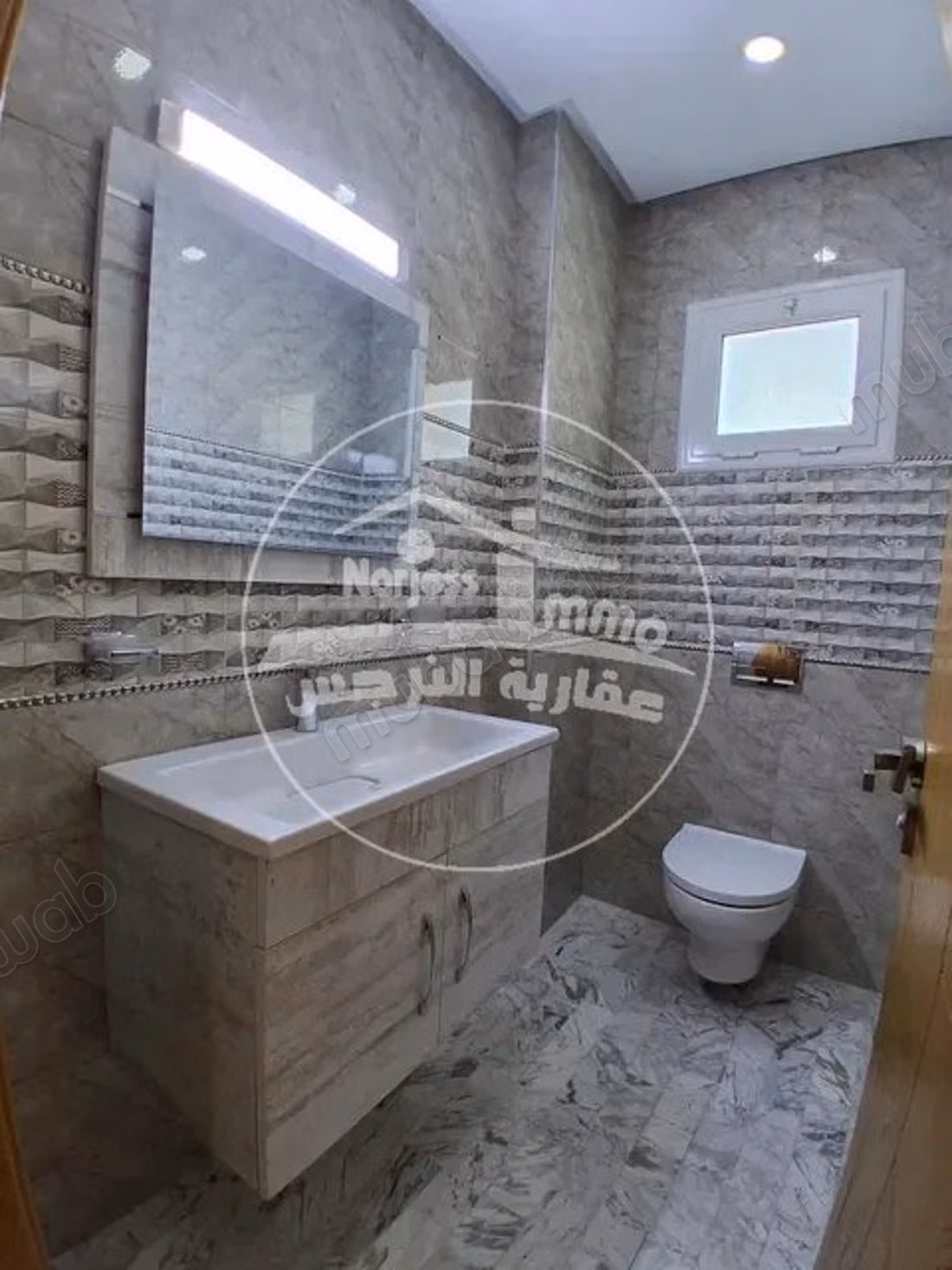 Splendido 2° piano di una villa a Khzema Ovest