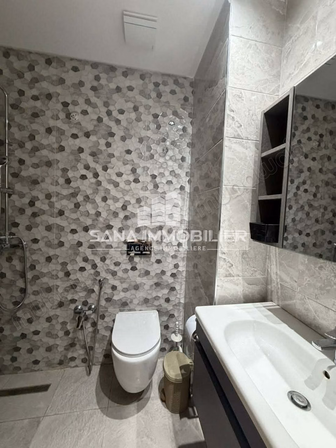 For rent - furnished S2