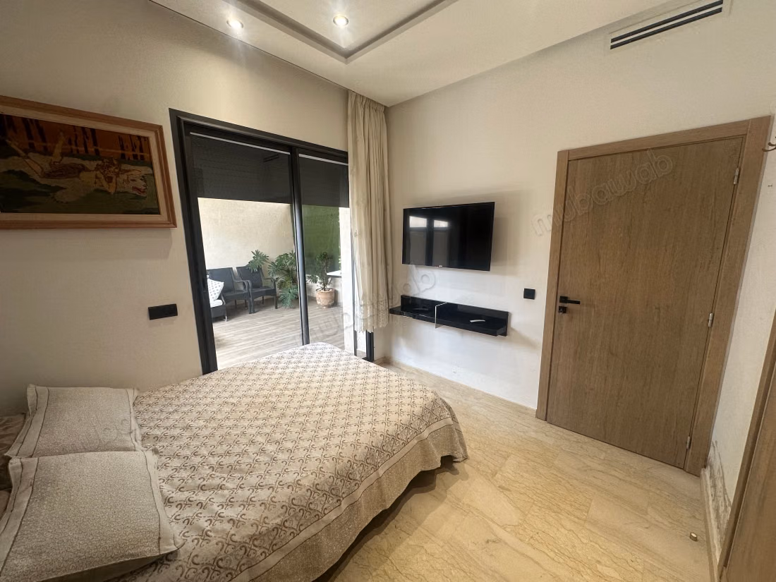 Monolocale in affitto a Oasis. 66 m². Ben arredato