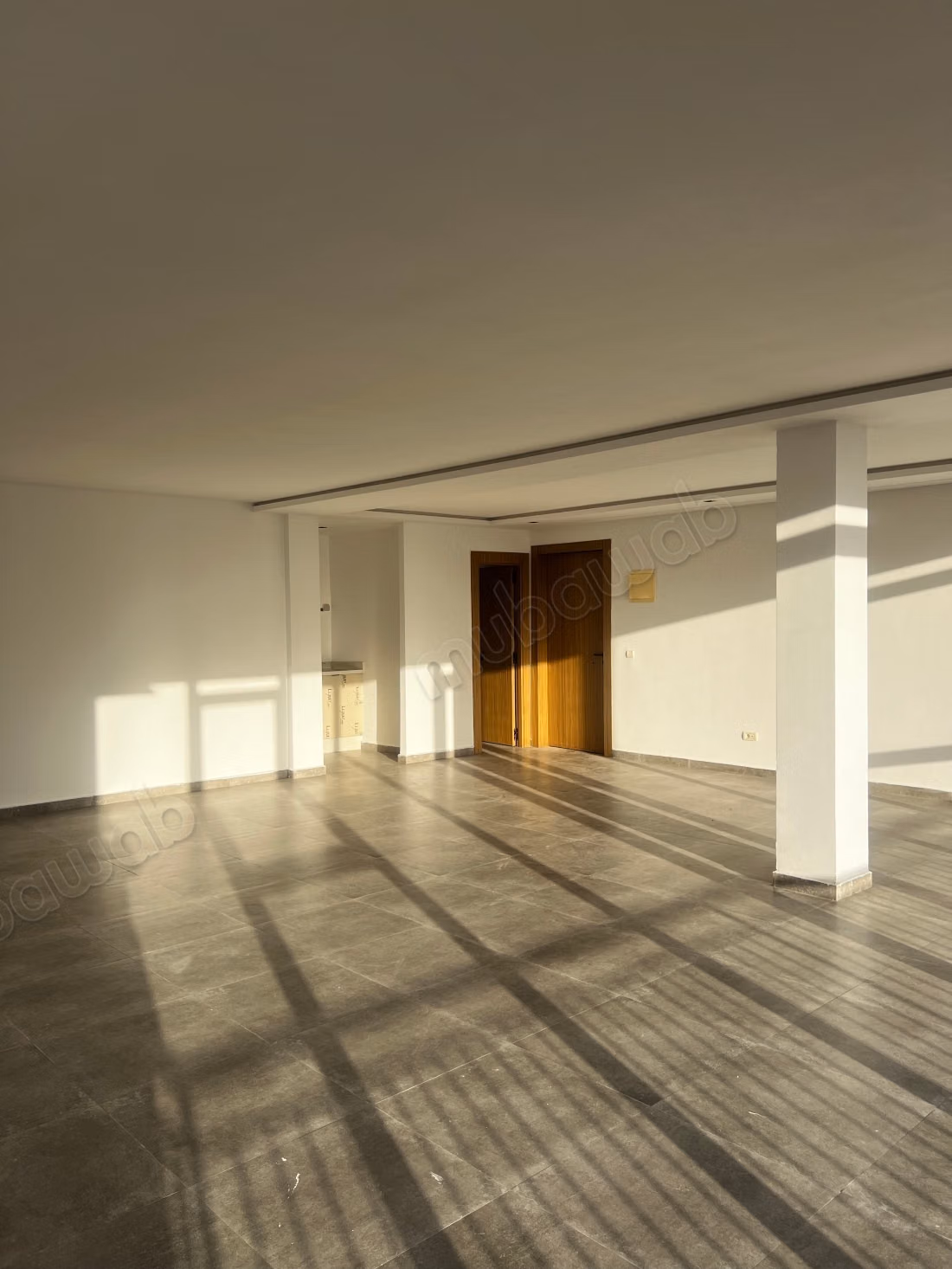 Bureau haut standing à louer – the gold center, boulevard el qods
