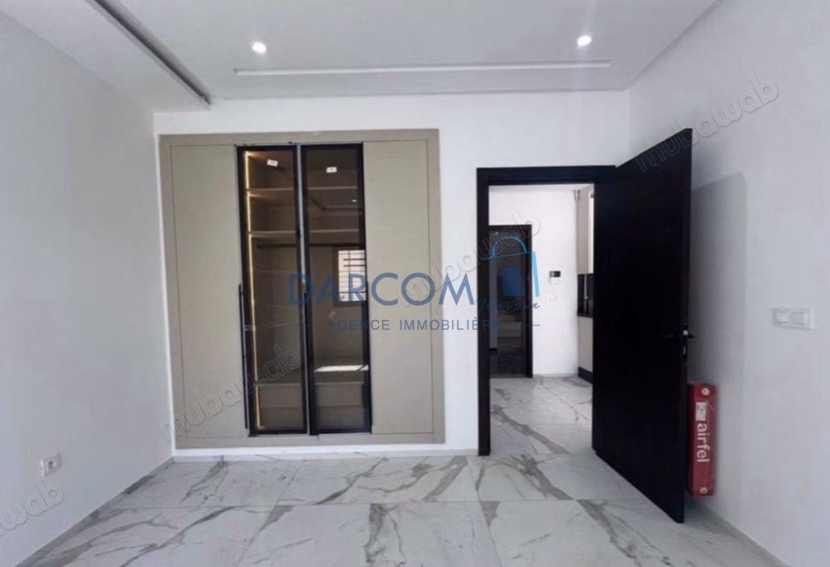 S1 nuovo con piscina a Chotrana 1 La Soukra