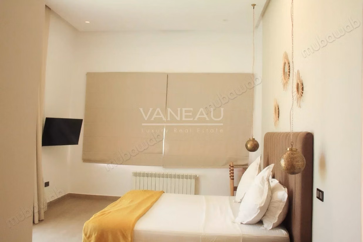 Villa contemporaine isolée collée au golf d'Amelkis
