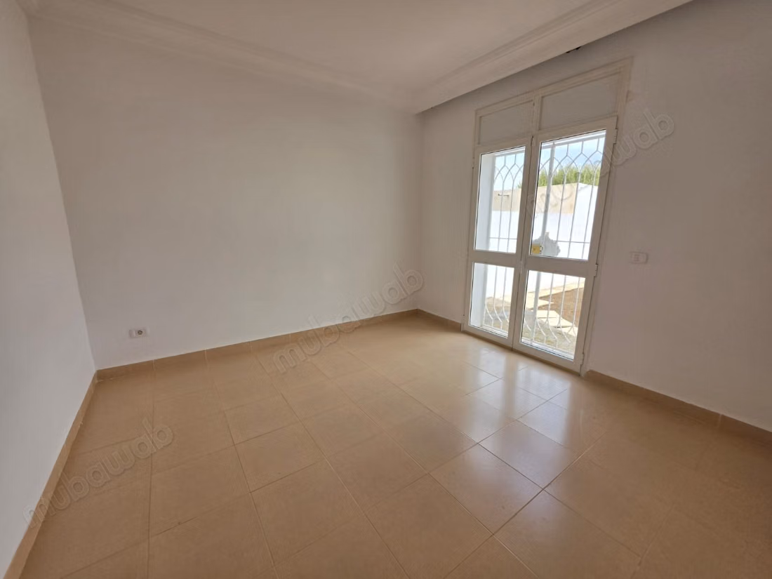 Appartement non meublé s3 à Baraket sahel