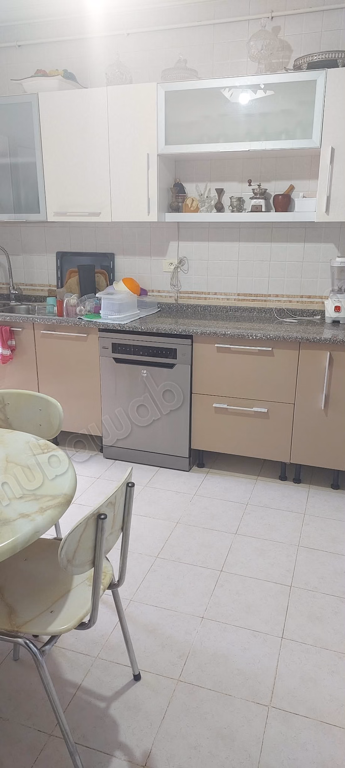 In vendita Appartamento in Cité Essahafa