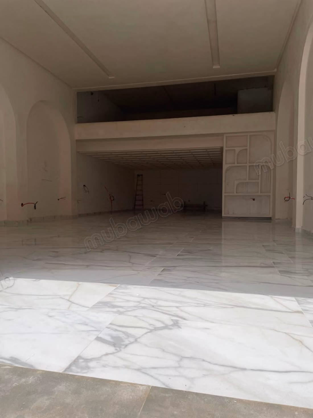 Bel locale commerciale in vendita a Aïn Sebaâ. Superficie totale 148 m²