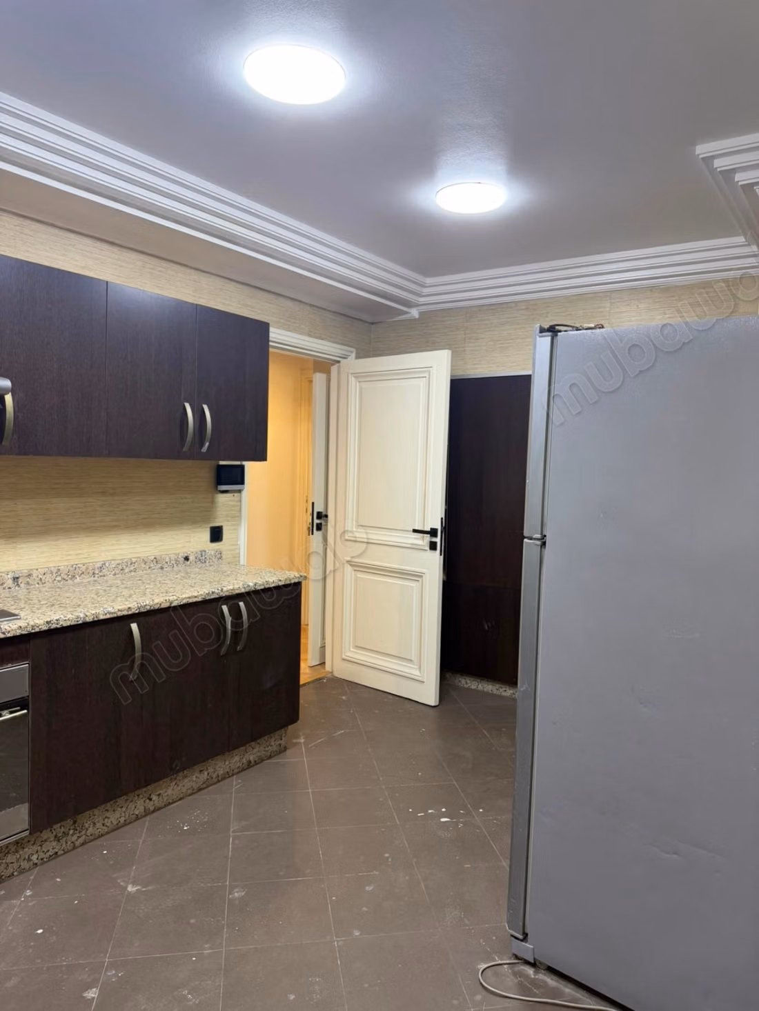 In affitto - 3 camere vuote 200 m² - boulevard d'Anfa