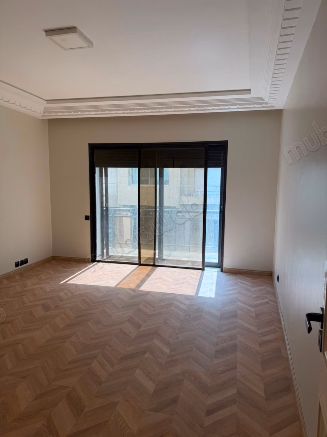 In affitto - 3 camere vuote 200 m² - boulevard d'Anfa