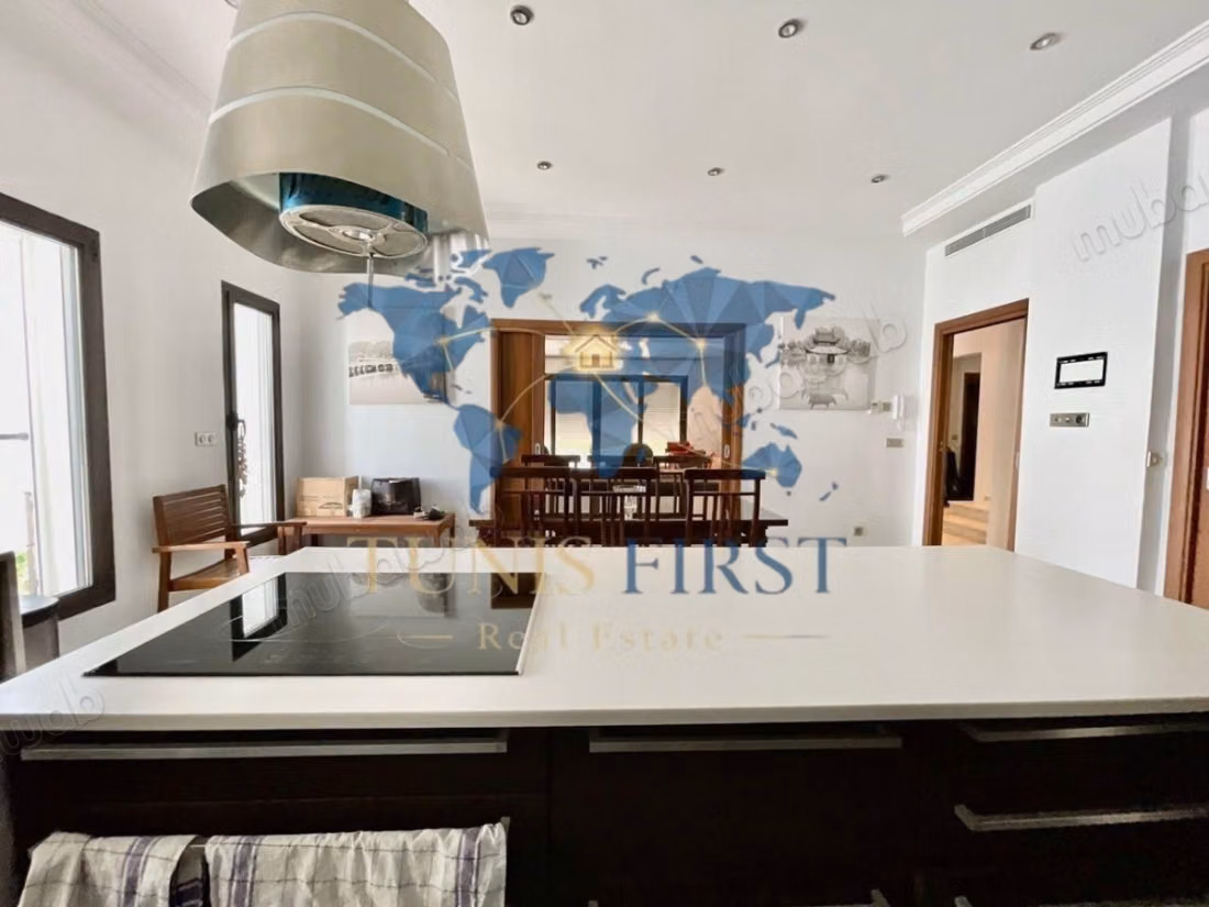 In Affitto Villa Lussuosa Vuota a Cartagine