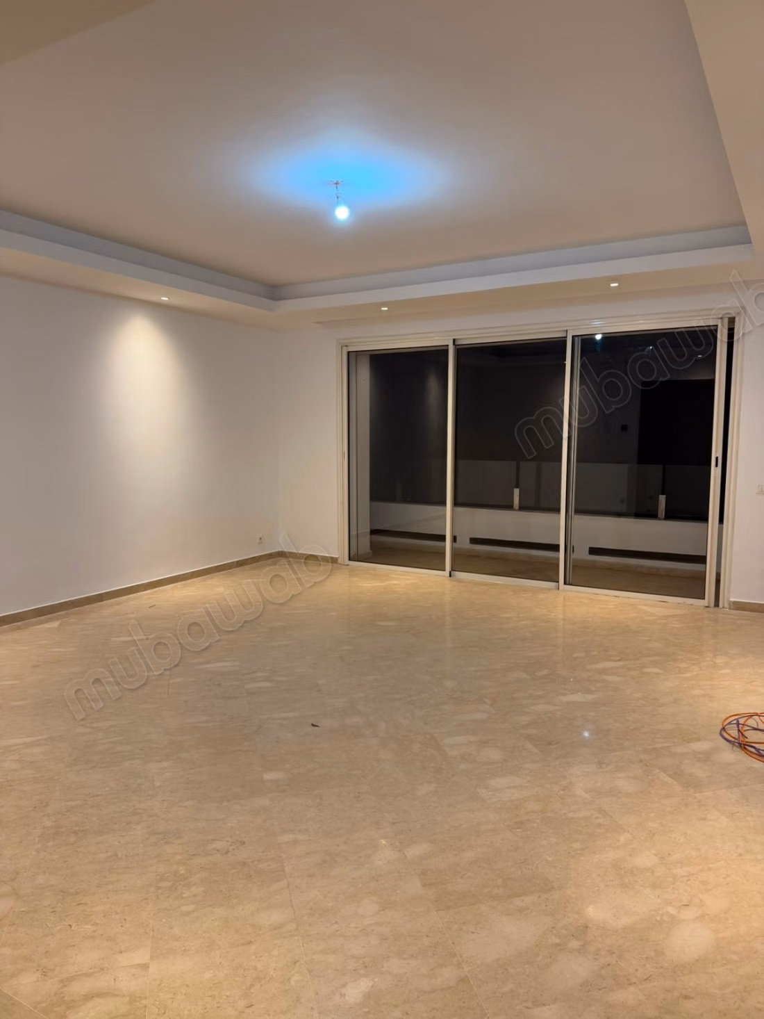 À vendre – Magnifique 3 chambres moderne bd d’anfa