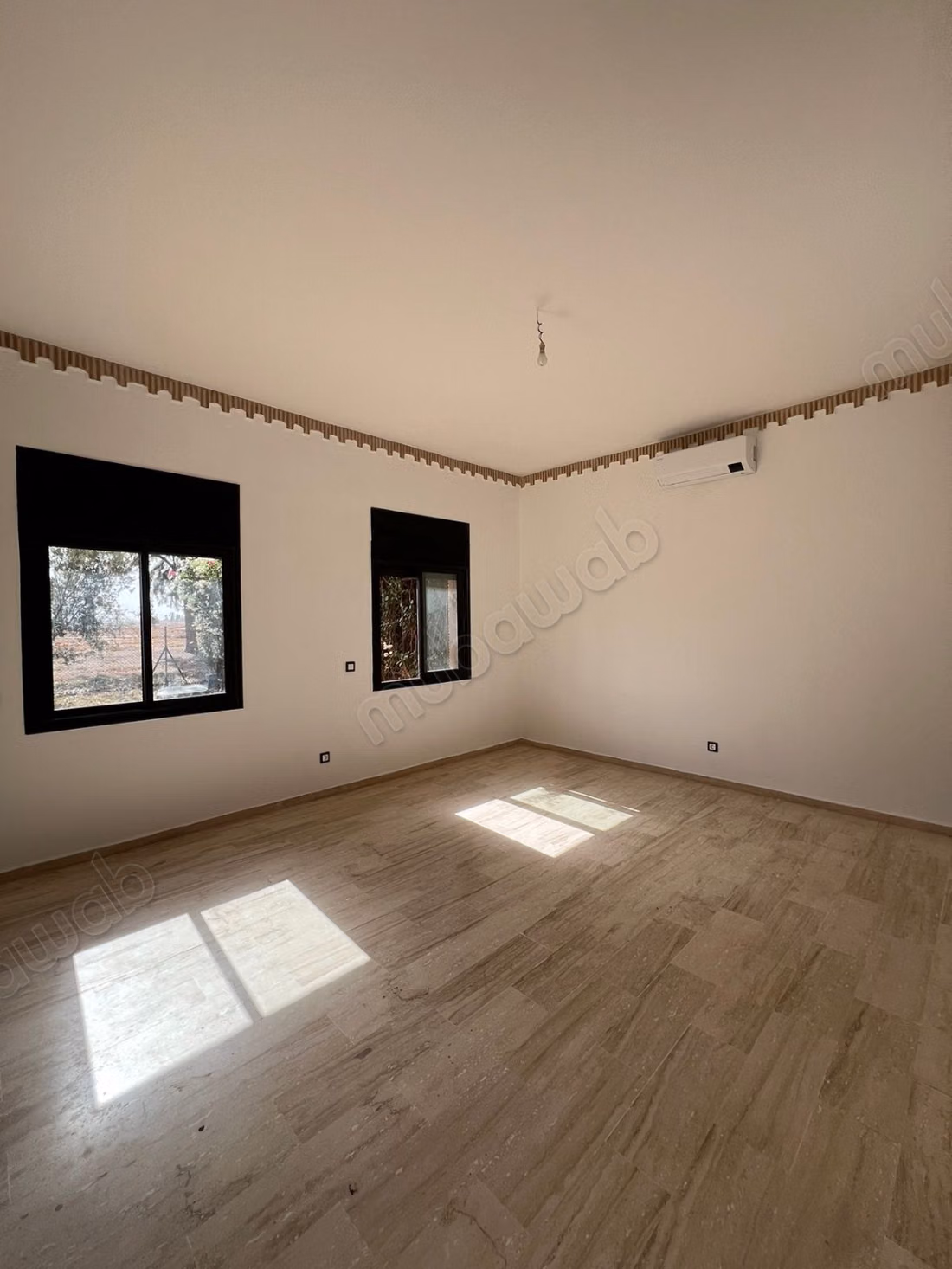 VILLA À RÉNOVER – sur la route de fes