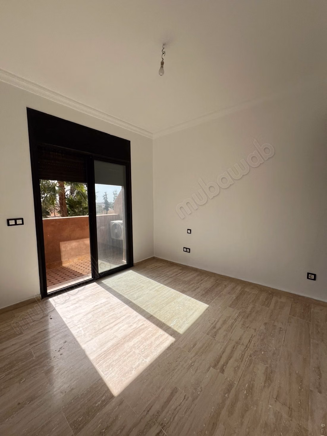 VILLA À RÉNOVER – sur la route de fes