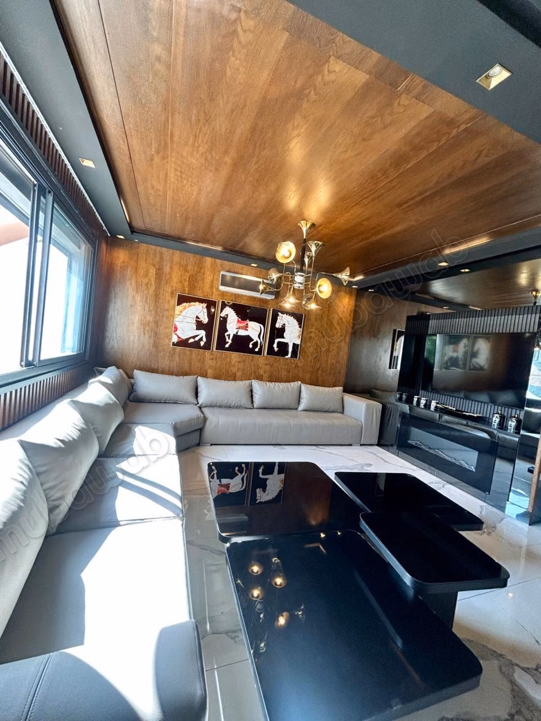 Stupenda villa in affitto a Ain Diab. Superficie 550 m². Arredata
