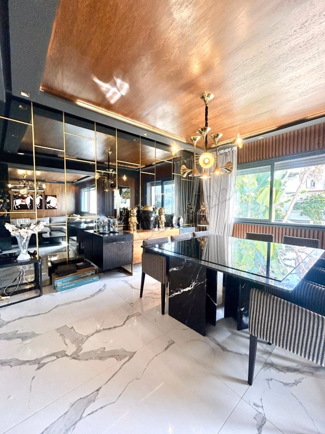 Stupenda villa in affitto a Ain Diab. Superficie 550 m². Arredata