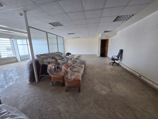 Bureaux en vente à Derb Ghalef.
Surface de 100 m².
Avec ascenseur