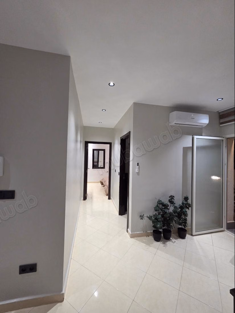 Alquile este apartamento en Du Golf. Superficie total 75 m². Amueblado