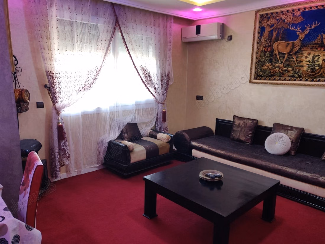 Bel appartement à louer à Lamya. Surface totale de 70 m². Meublé