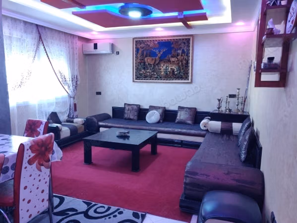 Bel appartement à louer à Lamya. Surface totale de 70 m². Meublé