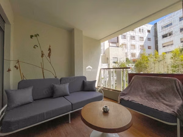 Rent this apartment in Racine. 3 cozy bedrooms. Furnished