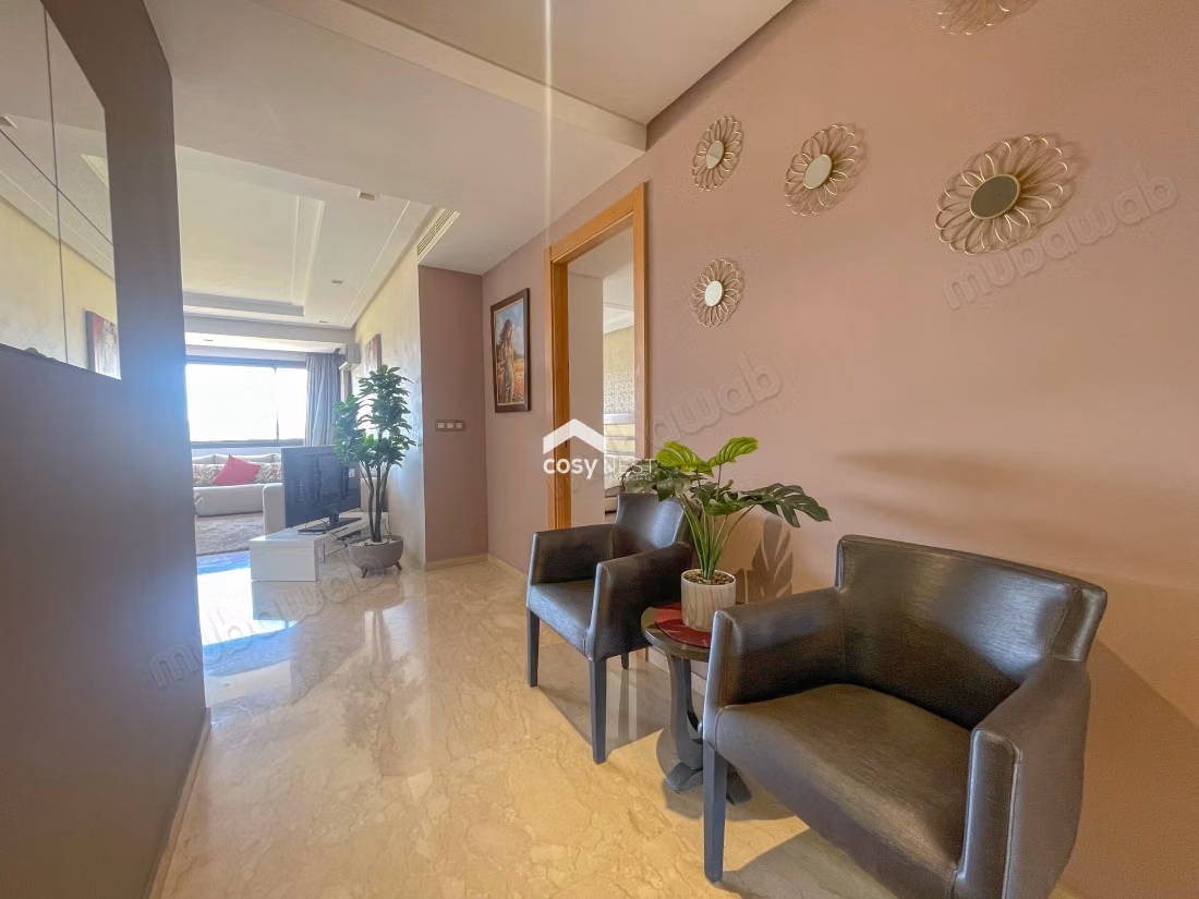 Hermoso apartamento en alquiler en el Triángulo de Oro. 2 habitaciones agradables. Amueblado