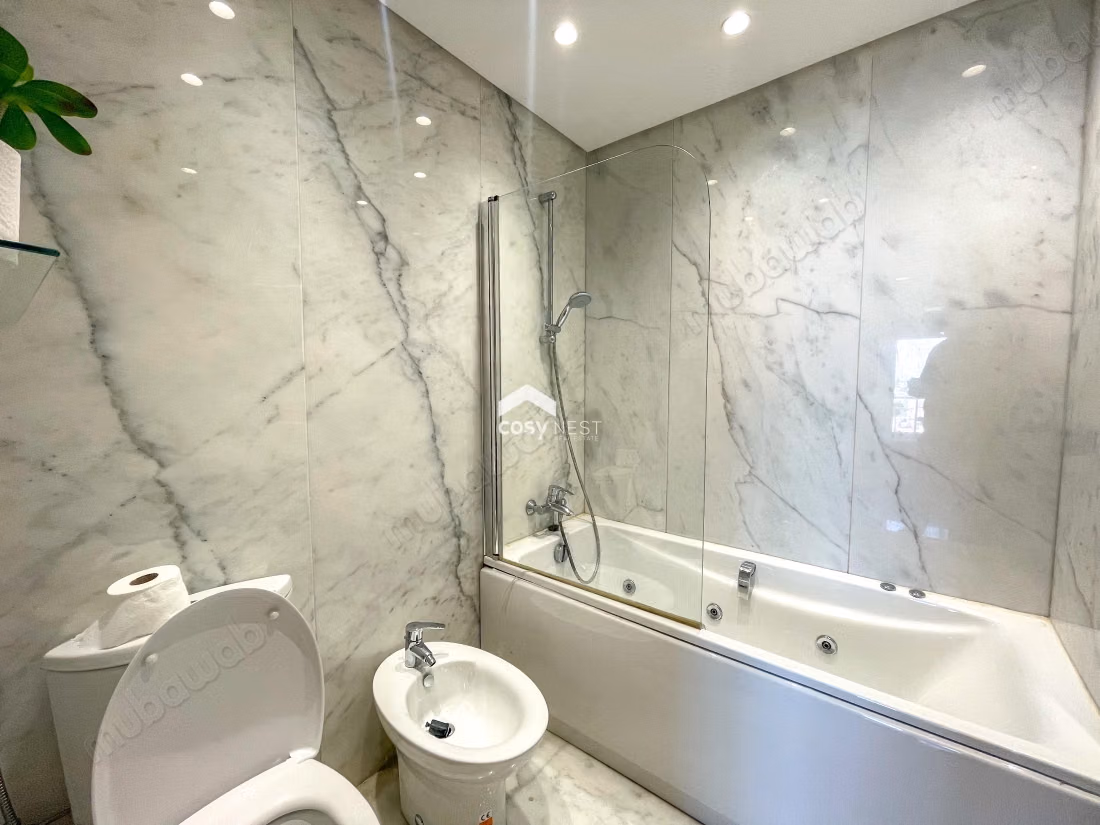 Hermoso apartamento en alquiler en el Triángulo de Oro. 2 habitaciones agradables. Amueblado