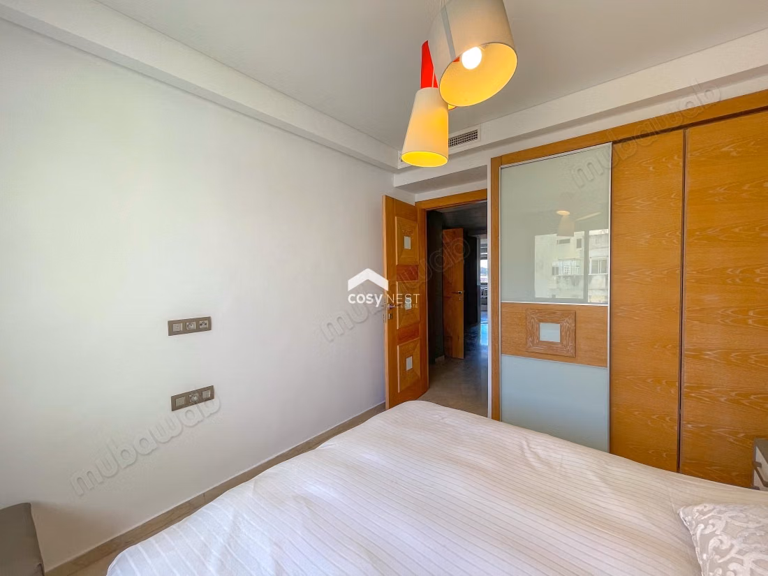 Hermoso apartamento en alquiler en el Triángulo de Oro. 2 habitaciones agradables. Amueblado