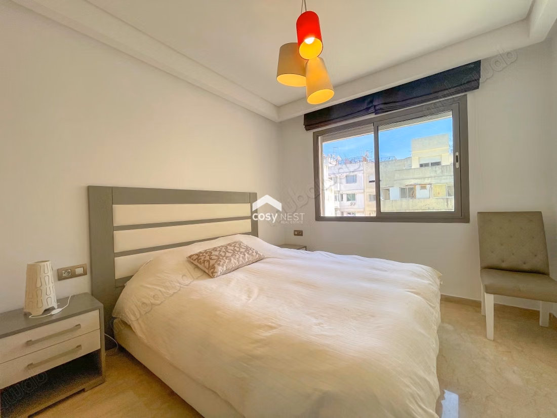 Hermoso apartamento en alquiler en el Triángulo de Oro. 2 habitaciones agradables. Amueblado